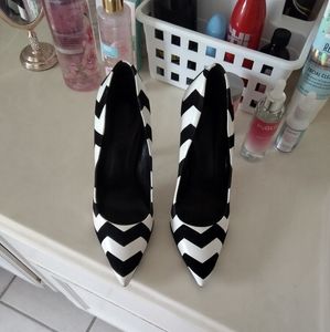 Chevron Pumps